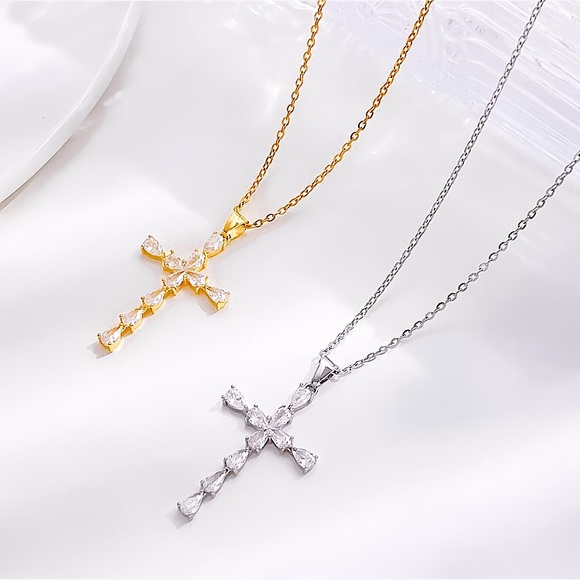 🔵𝟲𝟱%𝗢𝗙𝗙 𝗯𝘂𝗻𝗱𝗹𝗲𝘀 𝟯+🔵 NEW CZ Cross Stainless Steel Necklace - Picture 8 of 11